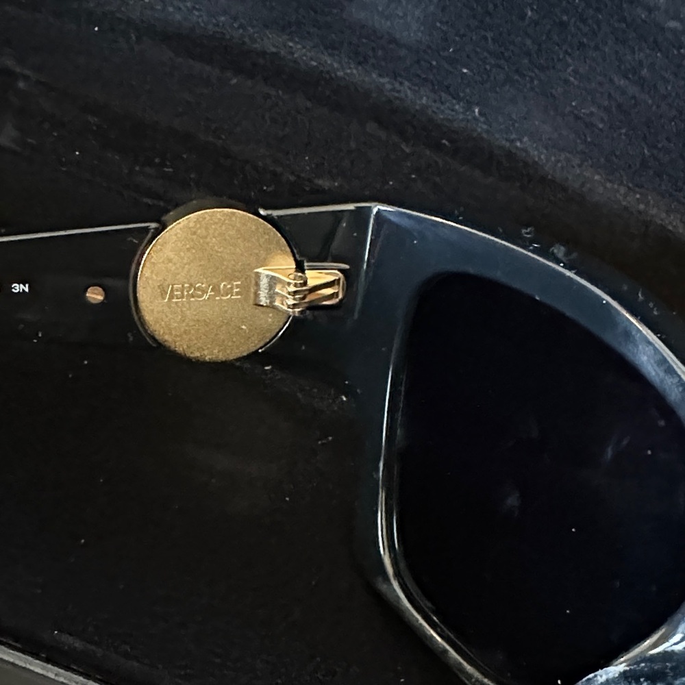 Versace Black Sunglasses (Frames) - image 4